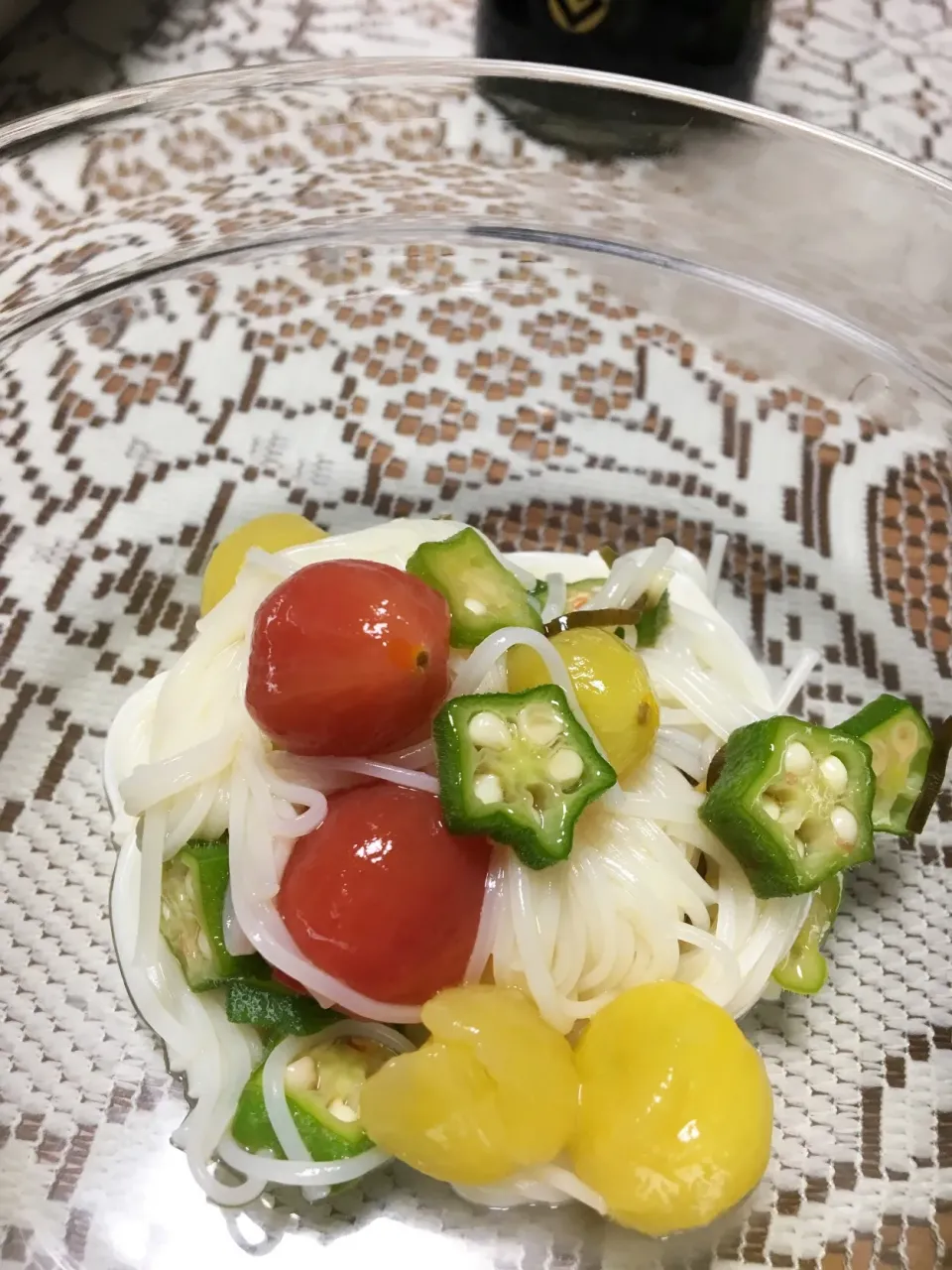 ミニトマトとオクラのおひたしそうめん|ヨシヨシさん