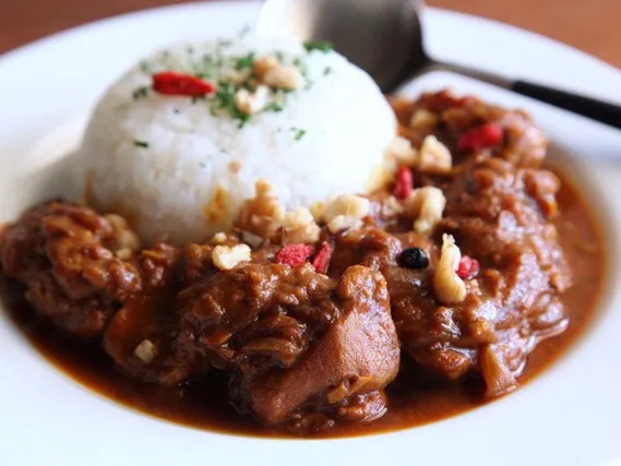 スパイスから作るチキンカレー🍛|マユマユさん