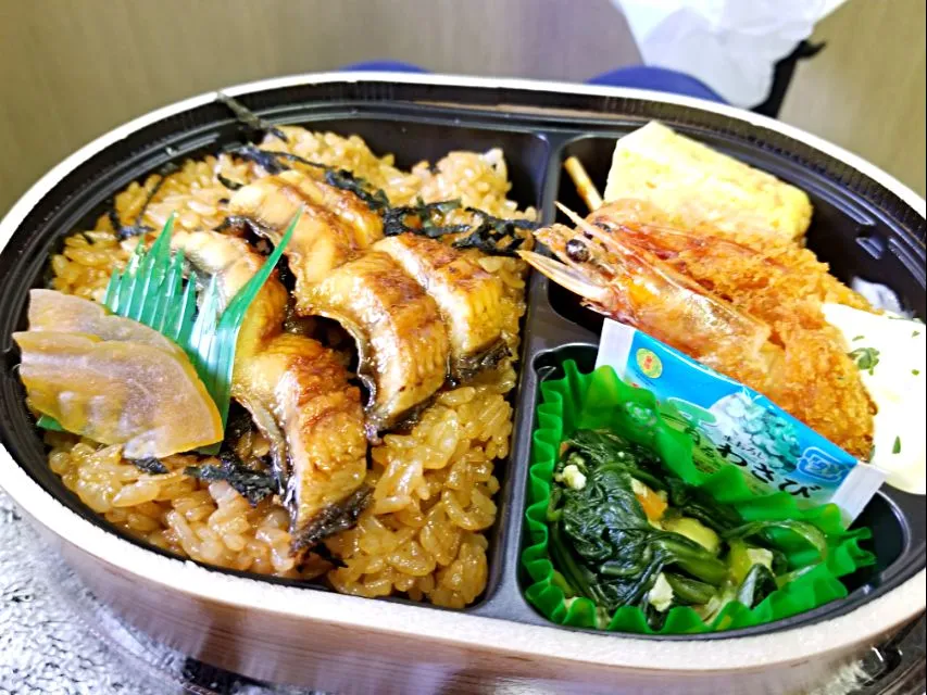 長岡花火に行く時の、ちょこっと鰻弁当|しあるさん