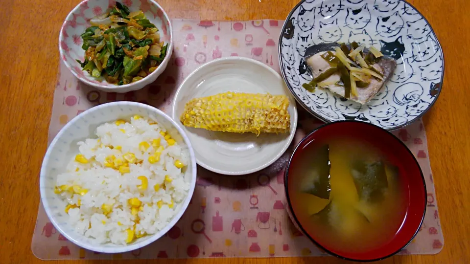 ７月９日　とうもろこしご飯　鰤の酒塩煮　レタスのおひたし　お味噌汁|いもこ。さん