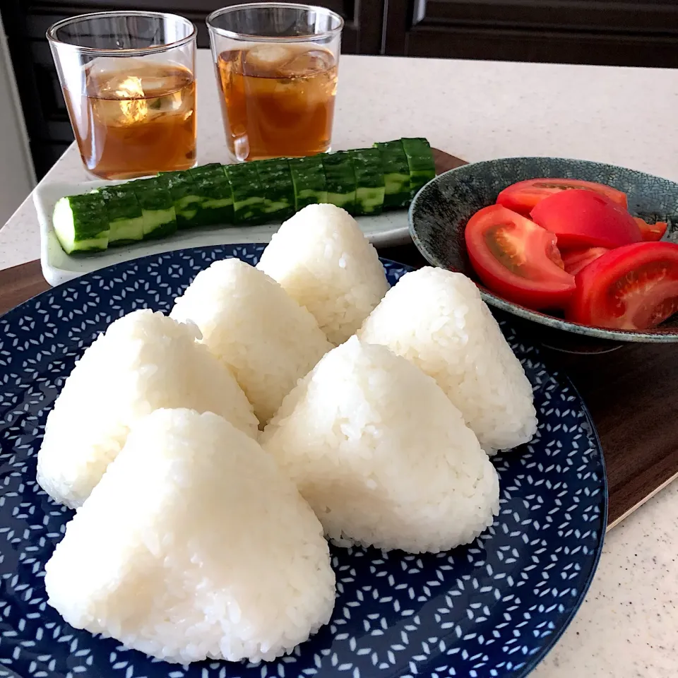 Snapdishの料理写真:#塩にぎり|ヨッチャンさん