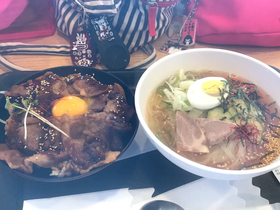 ユン家の食卓
豚野郎丼 秘伝の冷麺|ぴょんこさん