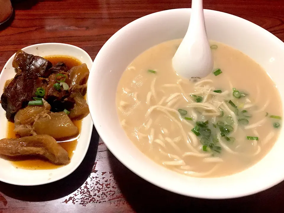 Beef & tenderloin noodles|Sky Blueさん