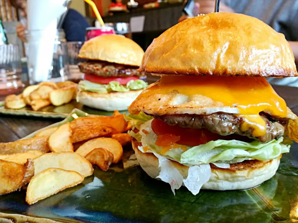 浜寺公園　三六〇さん　エッグチーズバーガー
ハンバーガー🍔|korinoさん