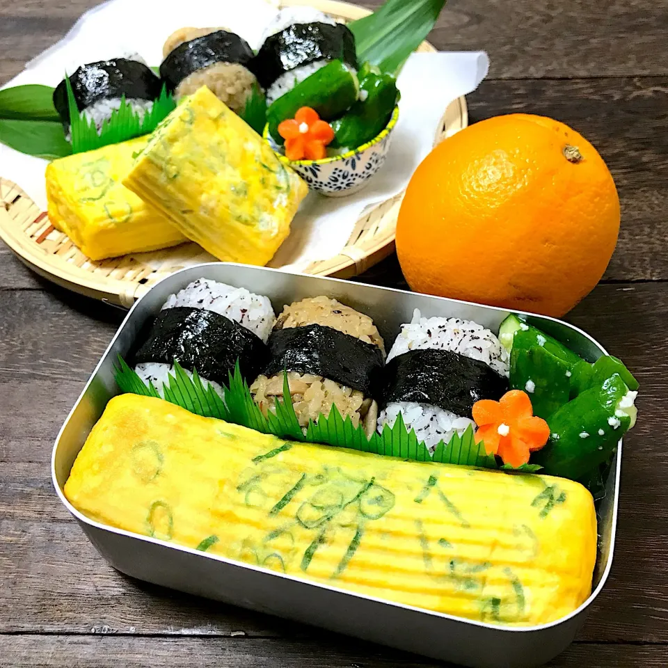 おにぎりとだし巻き玉子のお弁当|mihooobuuさん