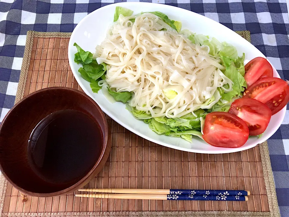 稲庭うどんサラダ|としぼーさん