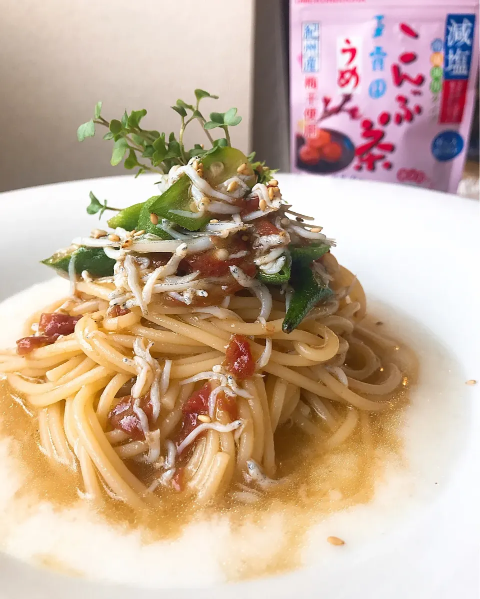 玉露園さんの梅昆布茶を使って本当に美味しい！しらすと梅とろろの冷静パスタ🍝
夏にはピタリ！|hirochi kitchenさん