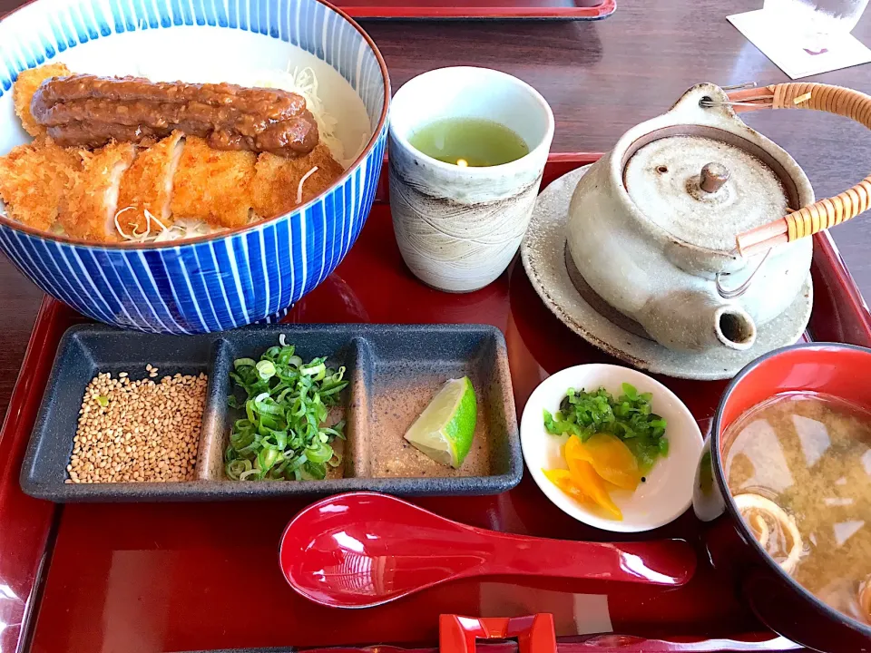 吉備味噌カツ丼❣️#味噌カツ|えいぽんさん