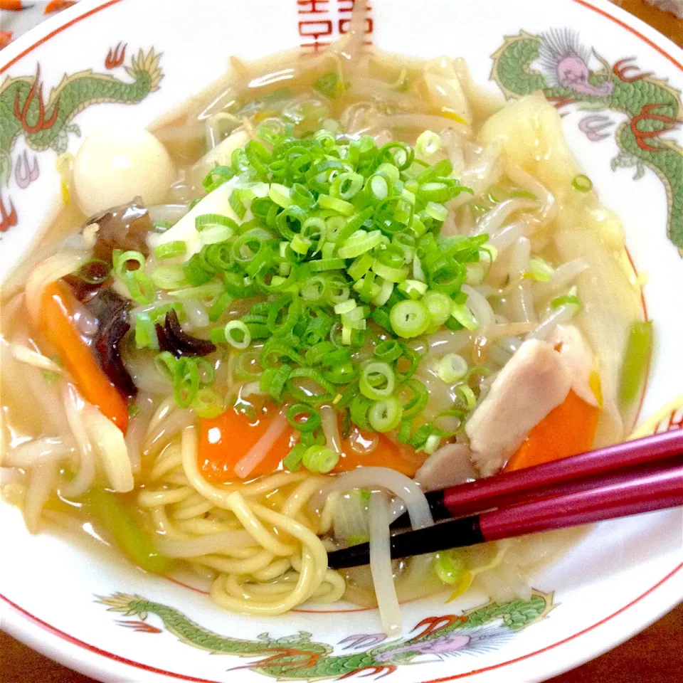 もやしメインの野菜炒め🍜ひらめいた💡餡かけラーメンにしよう❗️35円の安さ #ヘルシー料理|まいりさん