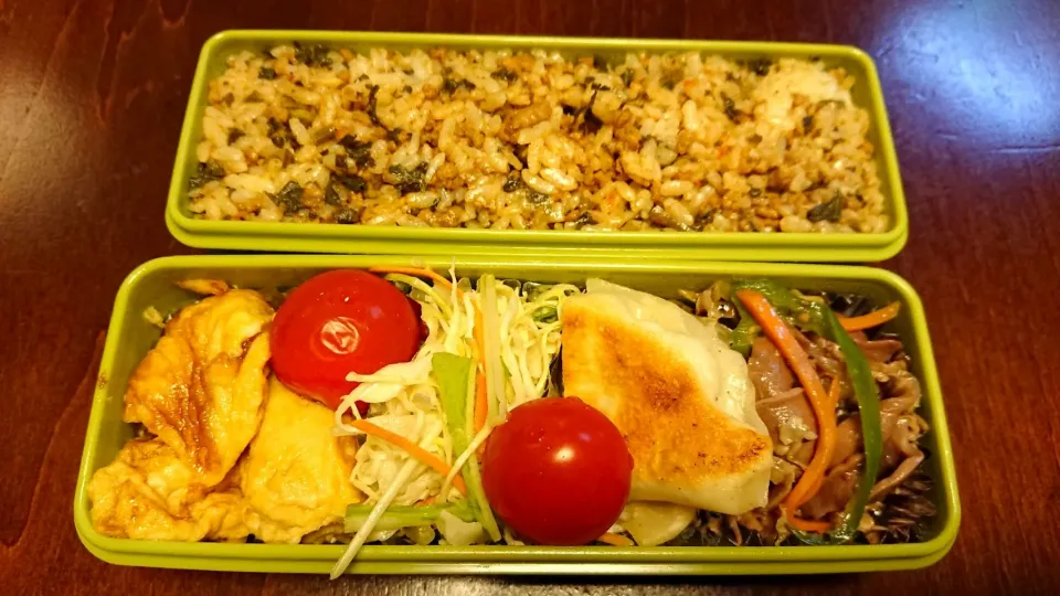 Snapdishの料理写真:パセリカレーチャーハン弁当
 #今日のお弁当|りょーさん