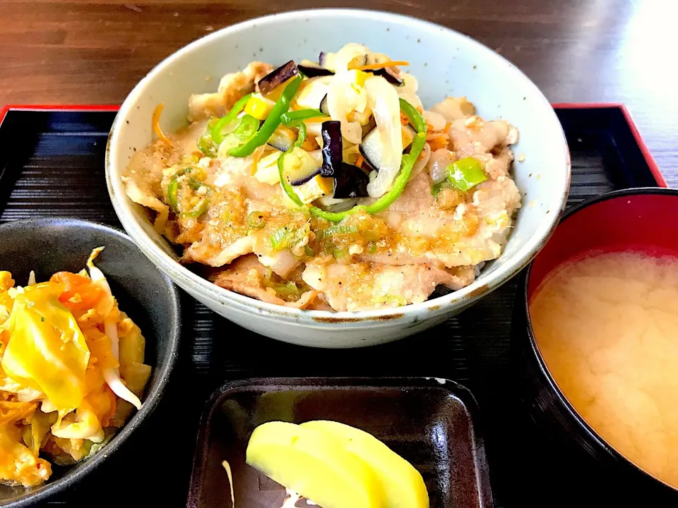 塩麹丼定食|りかさん