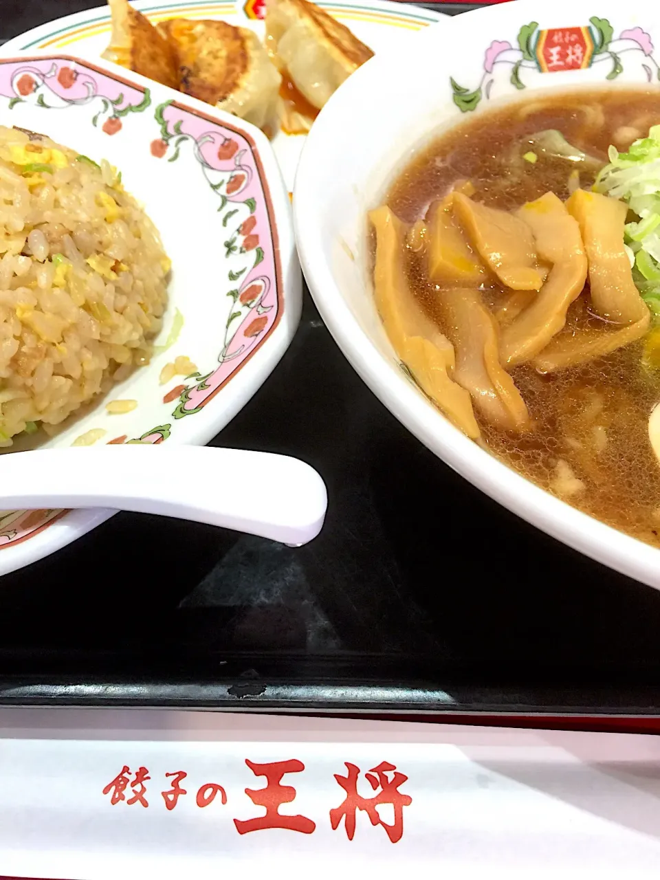 醤油ラーメンセット
餃子の王将厚別店
飯増し|BOOさん