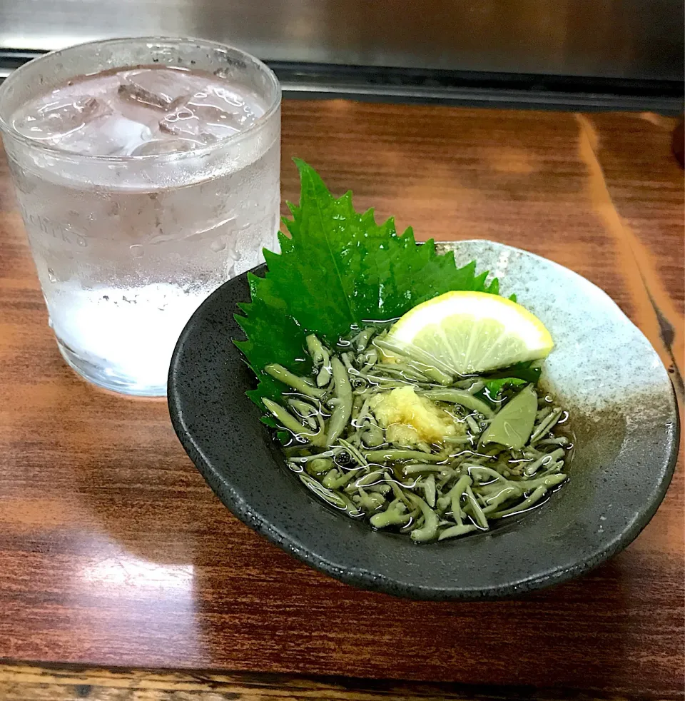 けふはじゅん菜酢で聖水沐浴開始🍶この後、刺身だけで沐浴終わらせたのに体重大して減らぬ…🤔|にゃあ（芸名）さん