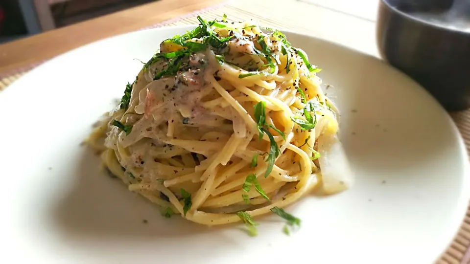 梅干しと大葉のｸﾘｰﾑﾊﾟｽﾀ～🍝
の昼ごはん✨|kaz(*･ω･)さん