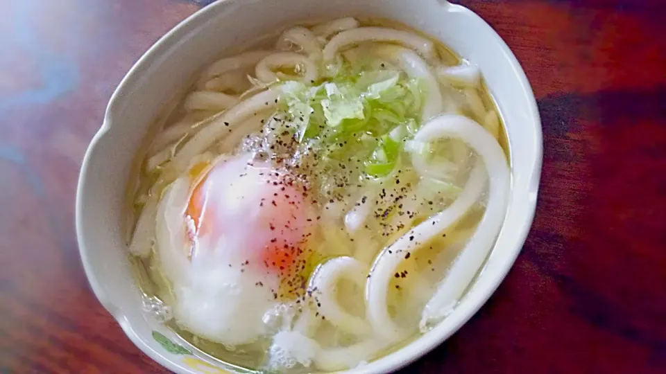 塩鶏だしのうどん*温玉のせ|みかんさん