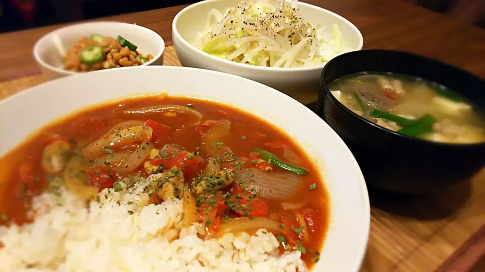 もつトマトカレー🍛
の晩ごはん✨|kaz(*･ω･)さん