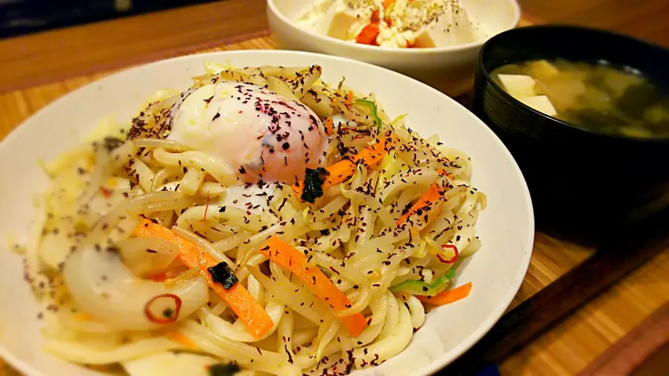 ゆかりとポン酢の焼うどん～
の晩ごはん✨|kaz(*･ω･)さん