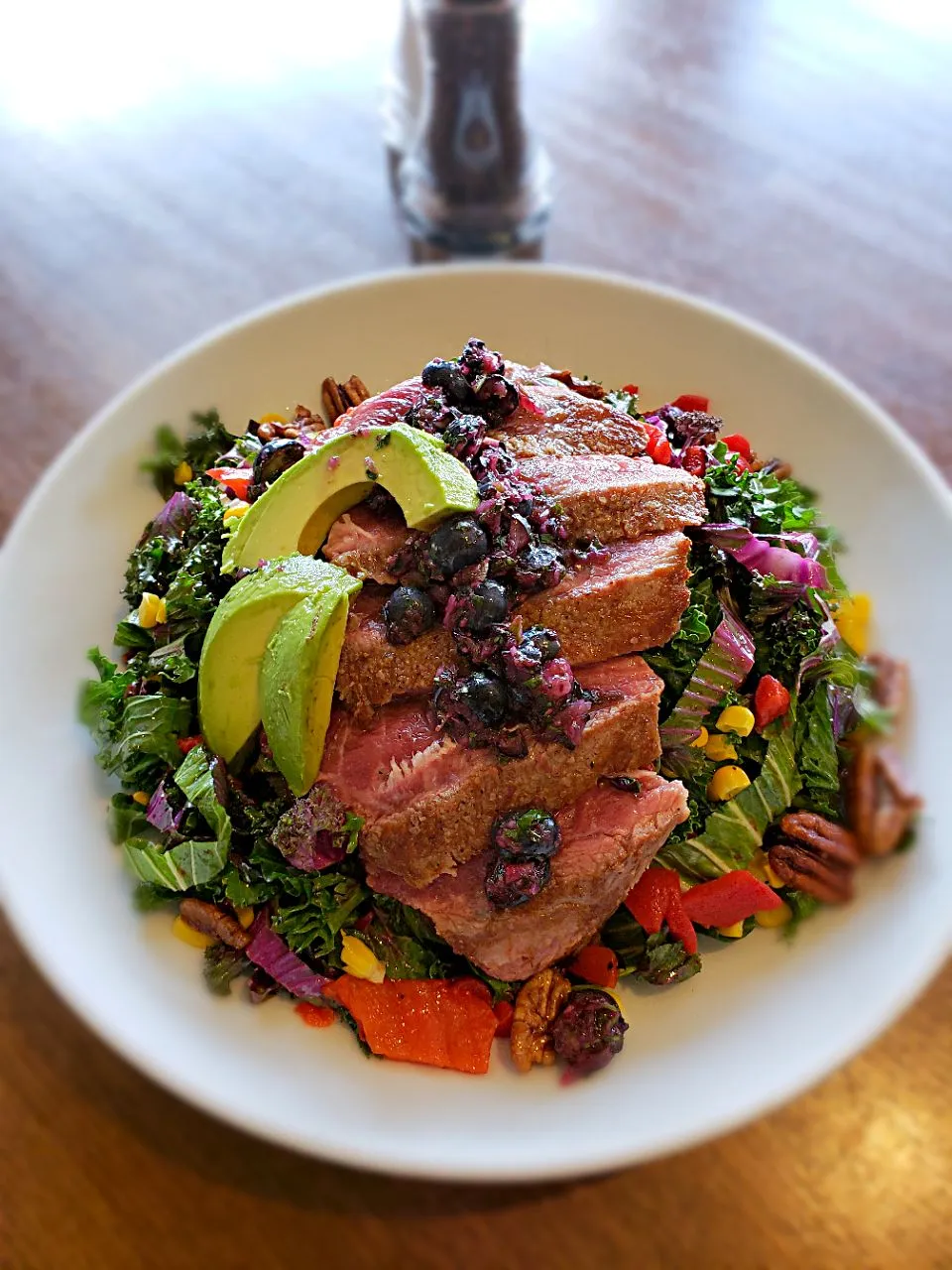 Steak and Kale Salad with Blueberry salsa|Melissa Greenさん