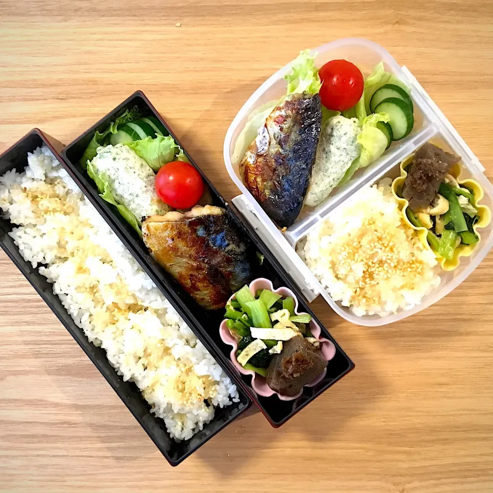 Snapdishの料理写真:お弁当：鯖の味噌漬け焼き／小松菜と油揚げの煮浸し|ゆうこさん