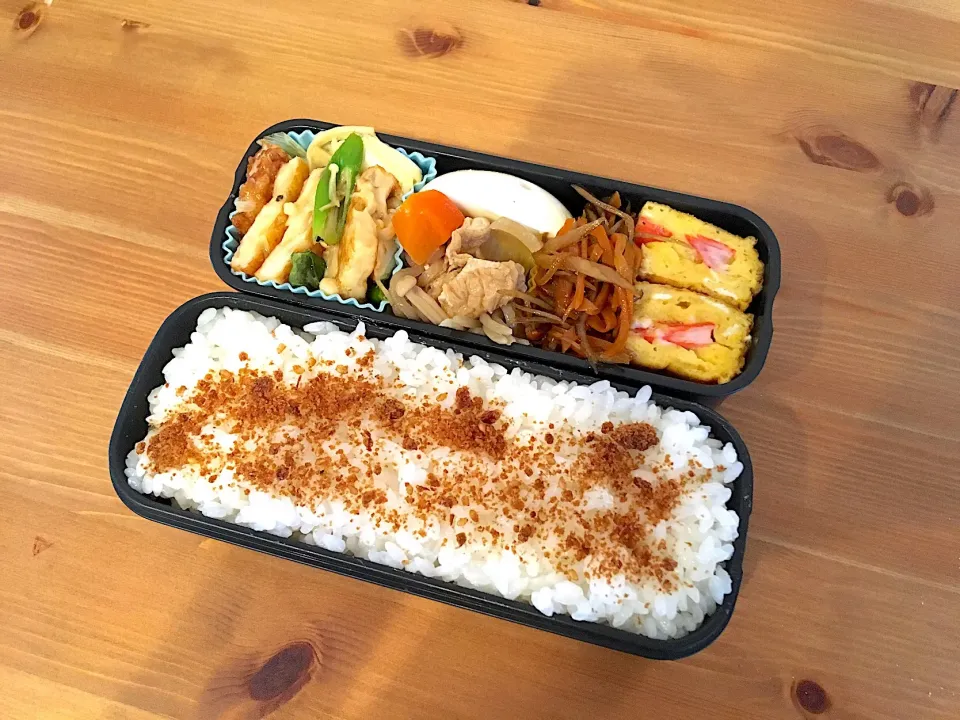 玉ねぎ揚げとエリンギのマヨ炒め弁当|Emi Mikadoさん