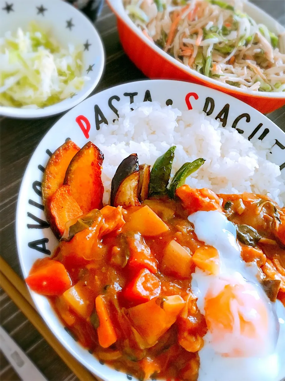 Snapdishの料理写真:夏野菜とトマトで無水カレー|綾さん