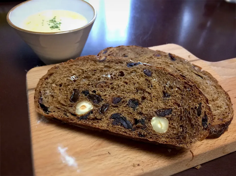 ヘーゼルナッツカフェ♡朝食🥞|Aya☺︎さん