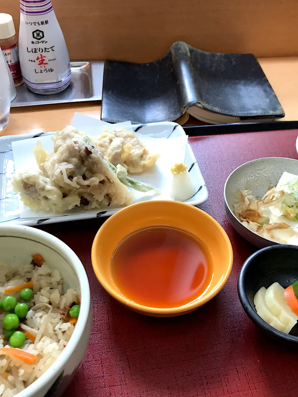 浅利と野菜炊き込み御飯/豚ヒレと舞茸天ぷら/冷奴/味噌汁|山内博之さん