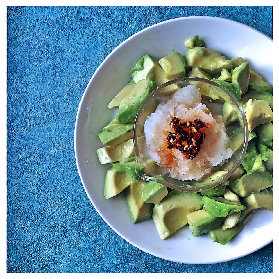 Snapdishの料理写真:nononkoちゃんの料理 アボカドの大根おろし和え🥑  #アボ部 #アボカドLove #大根おろしと和えてみた #止まらない美味しさ|izoomさん