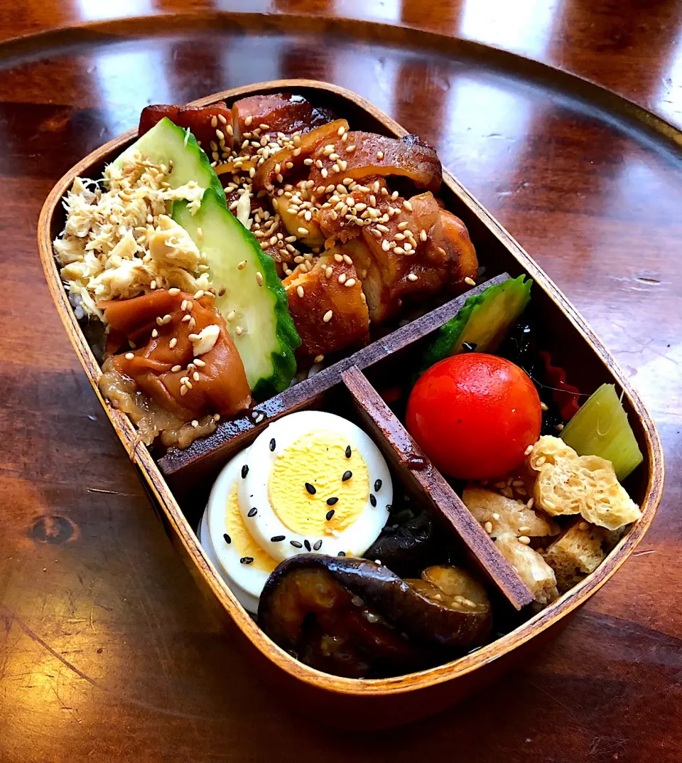 Snapdishの料理写真:本日もお弁当🍱チキン照り焼き🍱焼き鯖ほぐし🐟昆布の佃煮🍘フキ煮付け🌲麻婆茄子🍆札幌☔️雨模様。 #息子弁当  #わっぱ弁当  #チキン  #照り焼きチキン #茄子 #麻婆茄子 #ゆで卵  #プチトマト🍅 札幌# #中島公園|Yukie  Toriseさん