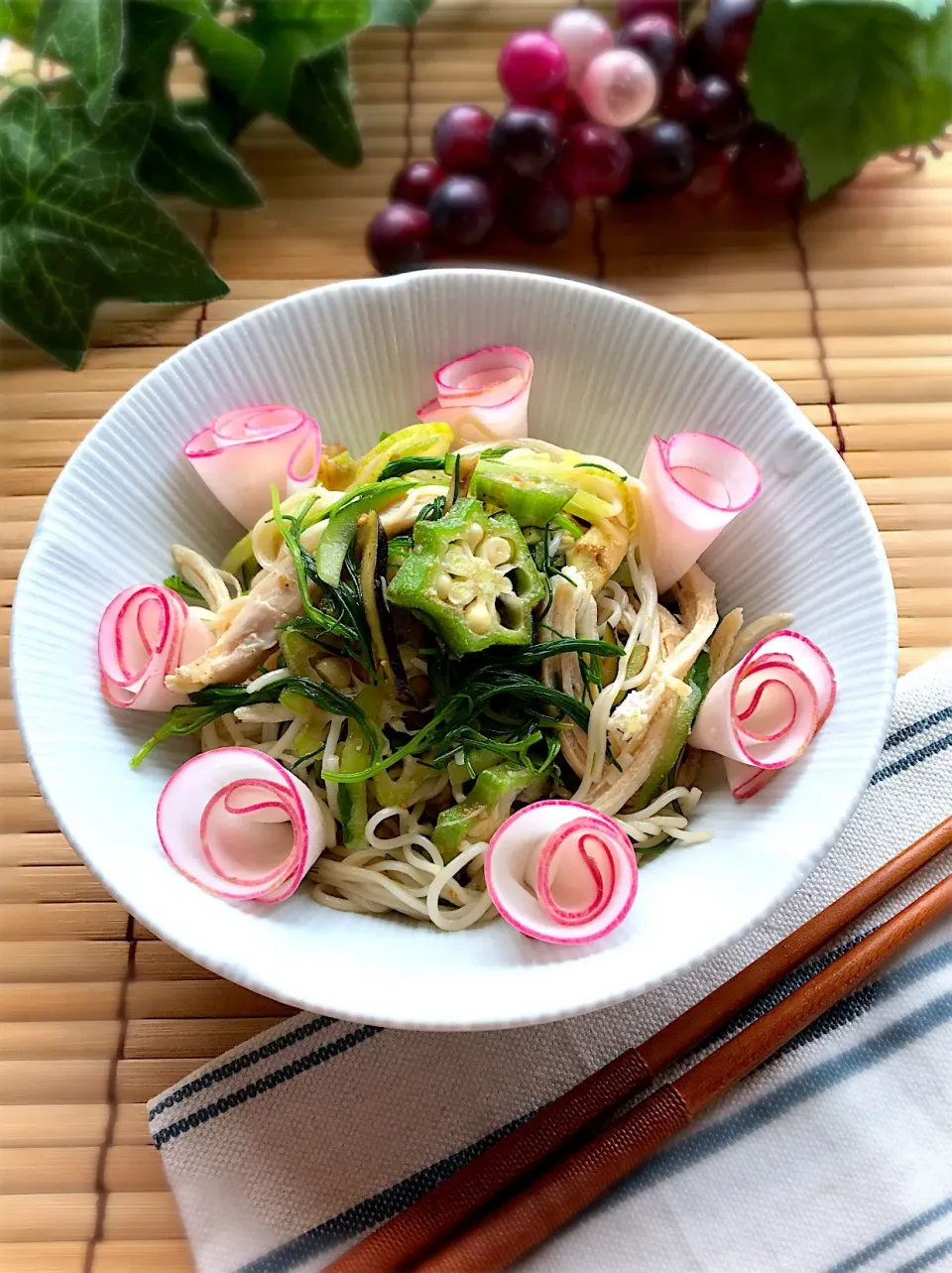 Snapdishの料理写真:素麺と蒸し鶏の夏野菜和え|ゆみさん