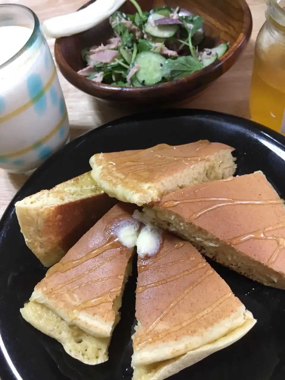 みかんの花はちみつ🍯でホットケーキ(*''д`*)ﾎﾟｯ|さくたえさん