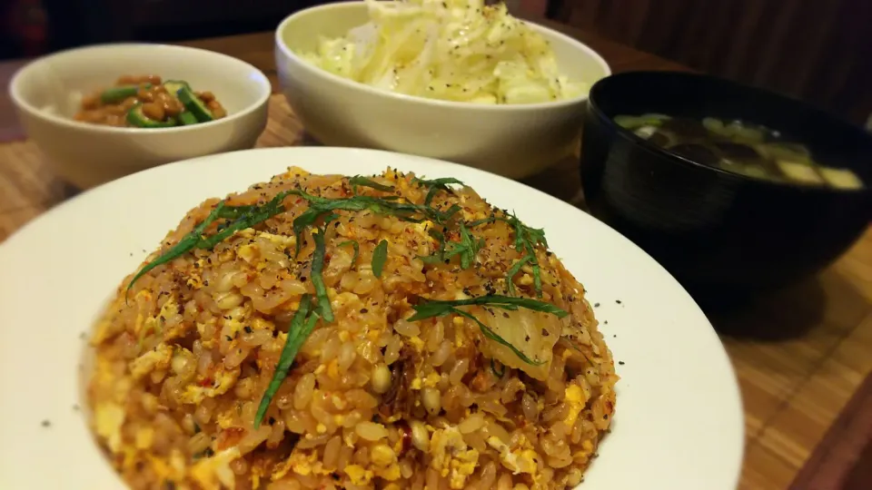 Snapdishの料理写真:キムたく炒飯～
の晩ごはん✨|kaz(*･ω･)さん