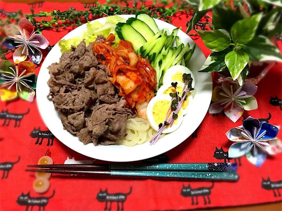 牛肉ドーンの冷麺🍜🤣|バシュランさん