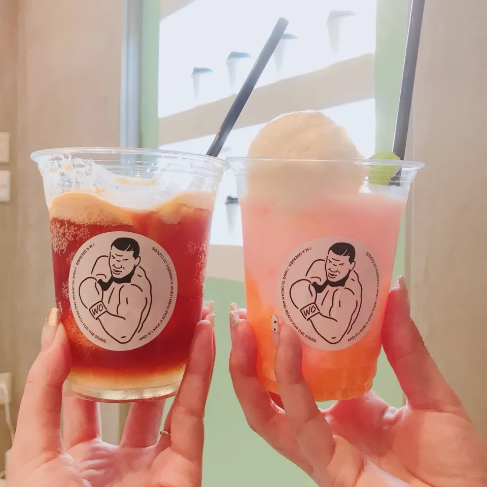 Tropical  Peach  Float                            Espresso  Romano|ちゃみこさん