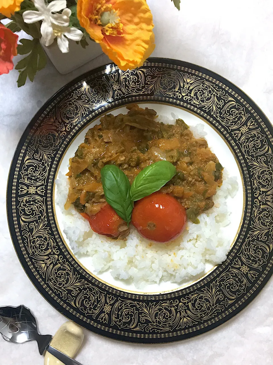 Snapdishの料理写真:トマト🍅がゴロッのキーマカレー|sachicocoさん