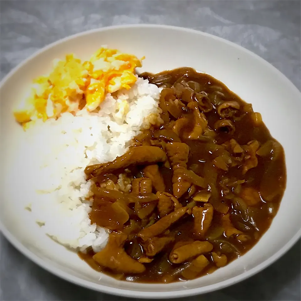 今夜は豚もつたっぷり❗️
ホルモンカレーを頂きます😋✌️🎵|ギムレットさん