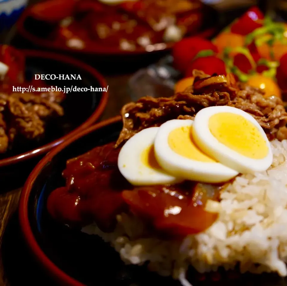 Snapdishの料理写真:蒲焼きのタレで煮込まないガツンとコクうまカレー😋|さとみ (satomi_foodart)さん