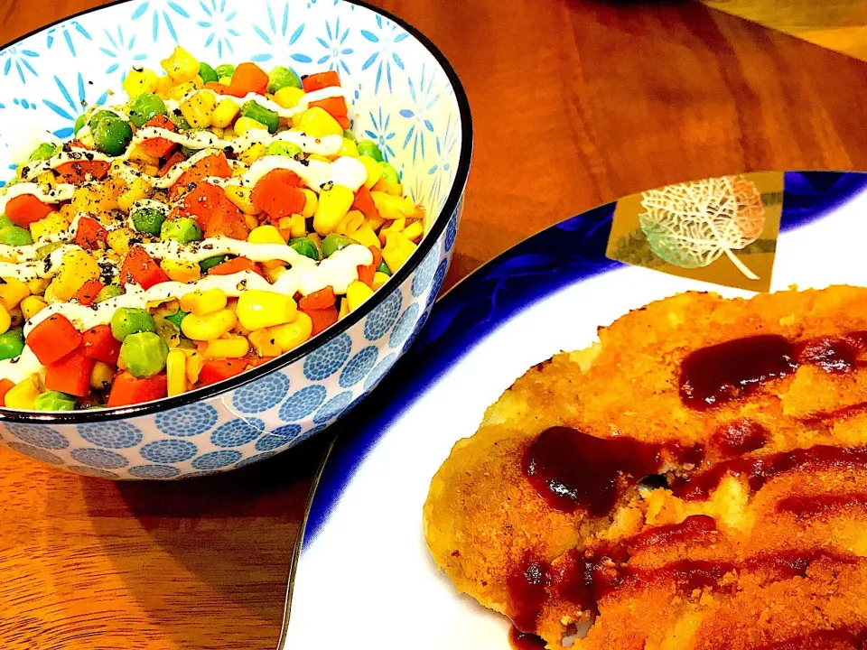 Snapdishの料理写真:先日のチキンカツとMIXベジ味ぽん炒め👍🏻|ちまさん