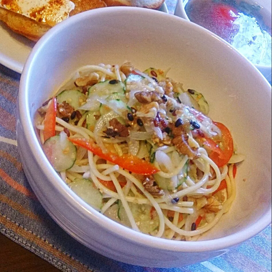 ナッツと雑穀類＊昆布つゆでさっぱりな和風サラダパスタ|mi_neneco♪さん