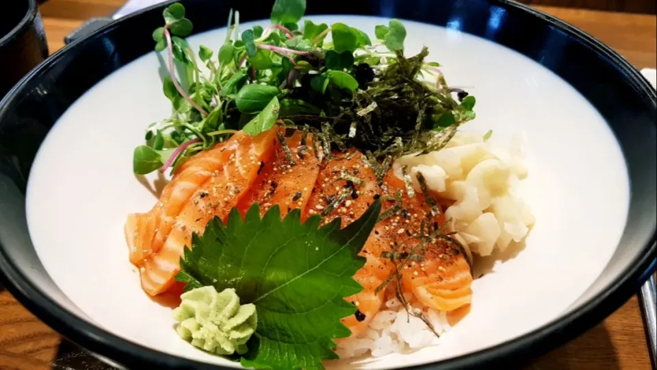 salmon with rice|steven z.y.さん