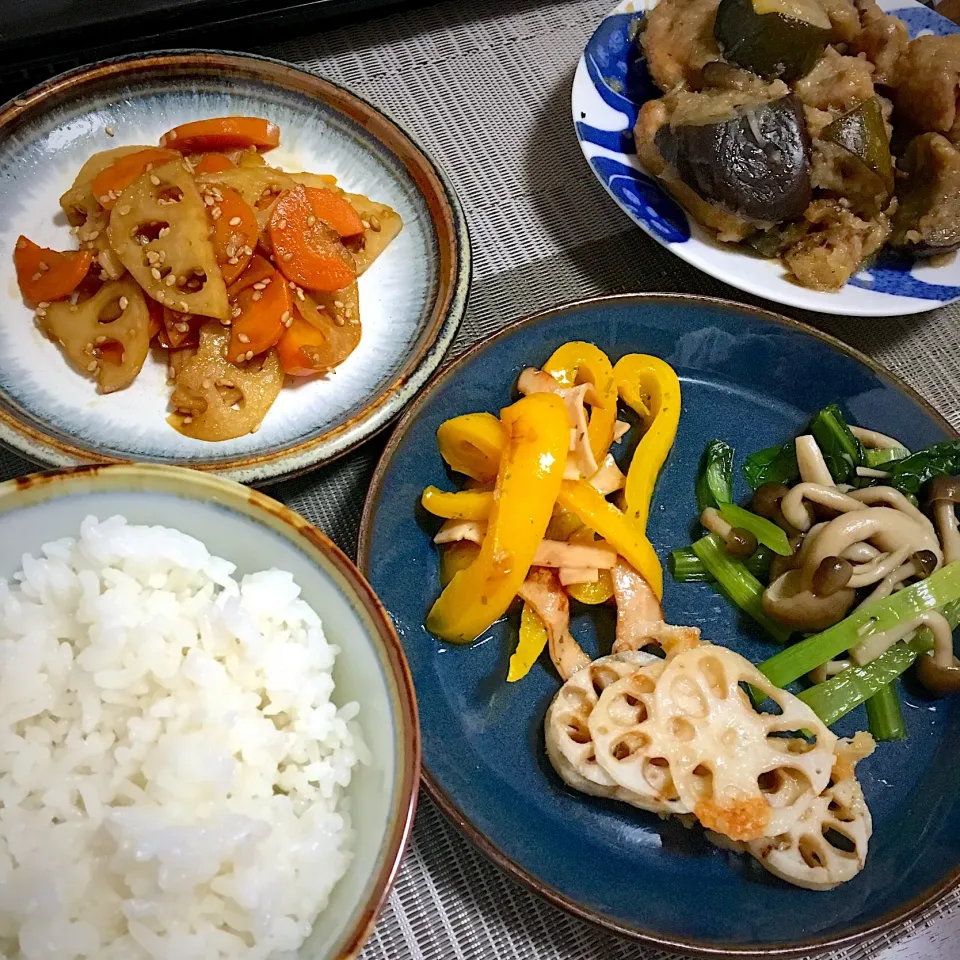 蓮根と人参のきんぴら、茄子と鶏肉のおろし和え、パプリカのマリネ|たまさん