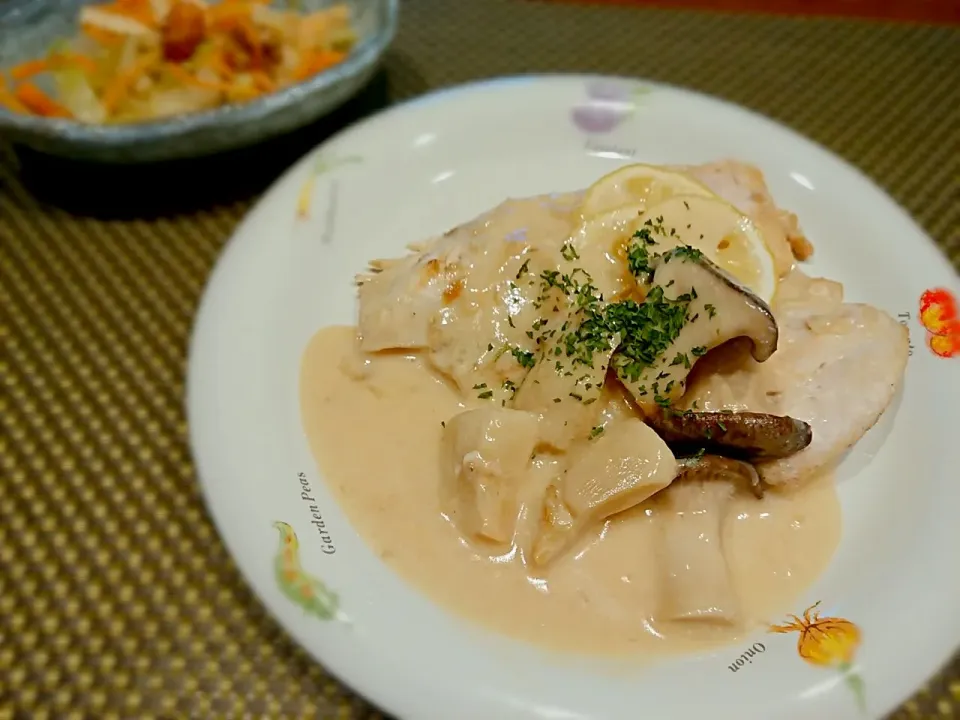 鶏胸肉のレモンクリーム煮|やっこさん