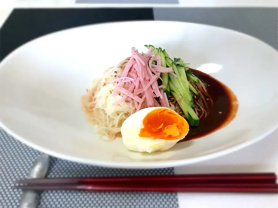 お昼はそうめんでビビン麺。|yukiさん