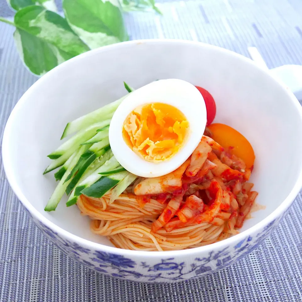 Snapdishの料理写真:韓国風ピリ辛混ぜそうめん♡ビビンクックス|Mayさん