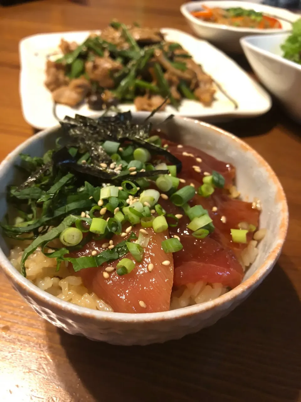 8/17の晩飯 鮪漬け丼|yoneさん