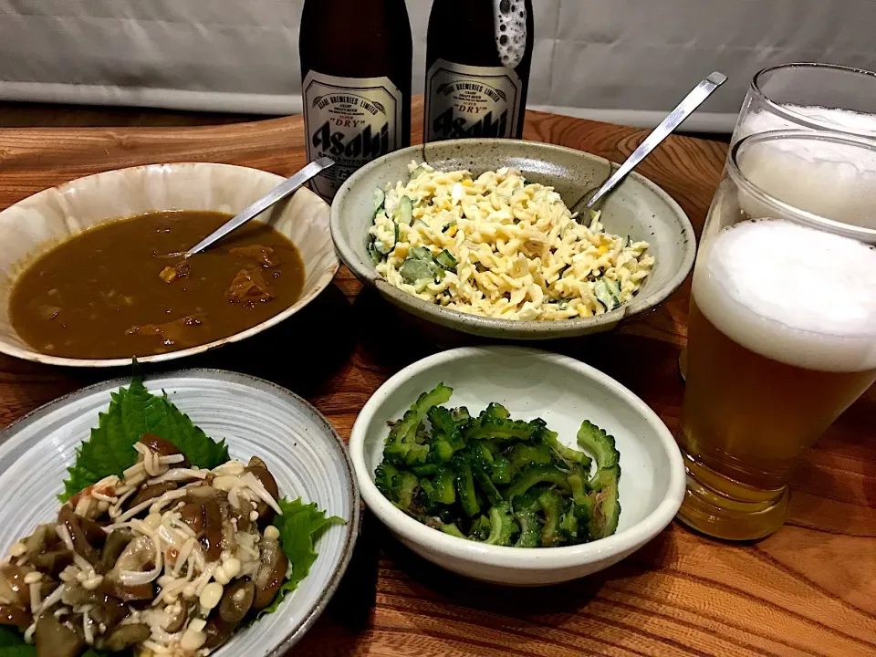 Snapdishの料理写真:2018.8.17 久しぶりビーフカレー🍻🍻🍻|ゆみずさん