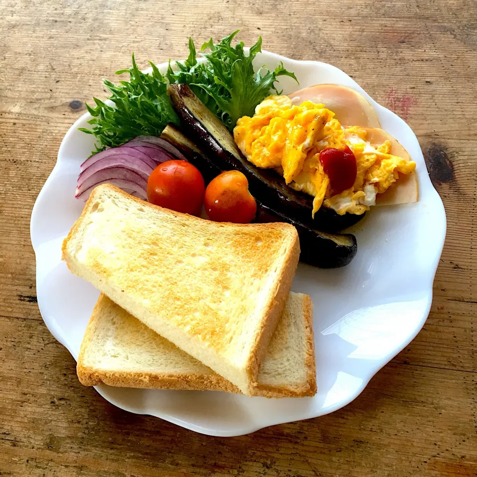 今日の朝ごはん‼︎ 18 August
 #朝ごはん  #朝ごはんプレート  #ワンプレート  #ワンプレート朝ごはん  #ふたりごはん  #ふたりぐらし  #野菜たっぷり|Yoshinobu Nakagawaさん