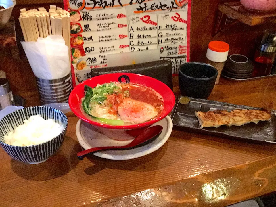 博多ラーメンの店、RED!|Yoshihiro  Hamasakiさん