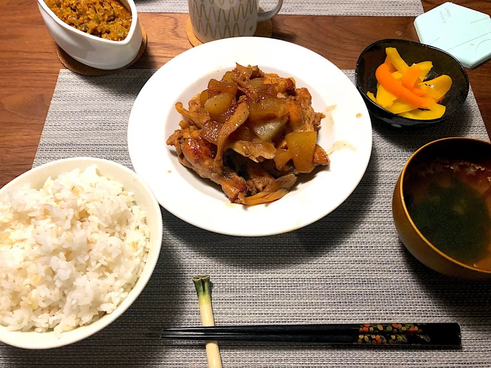 鳥手羽元と冬瓜の照り焼き煮込み|zoemocさん