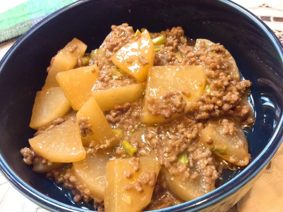 ひき肉と大根の煮物😋|アライさんさん